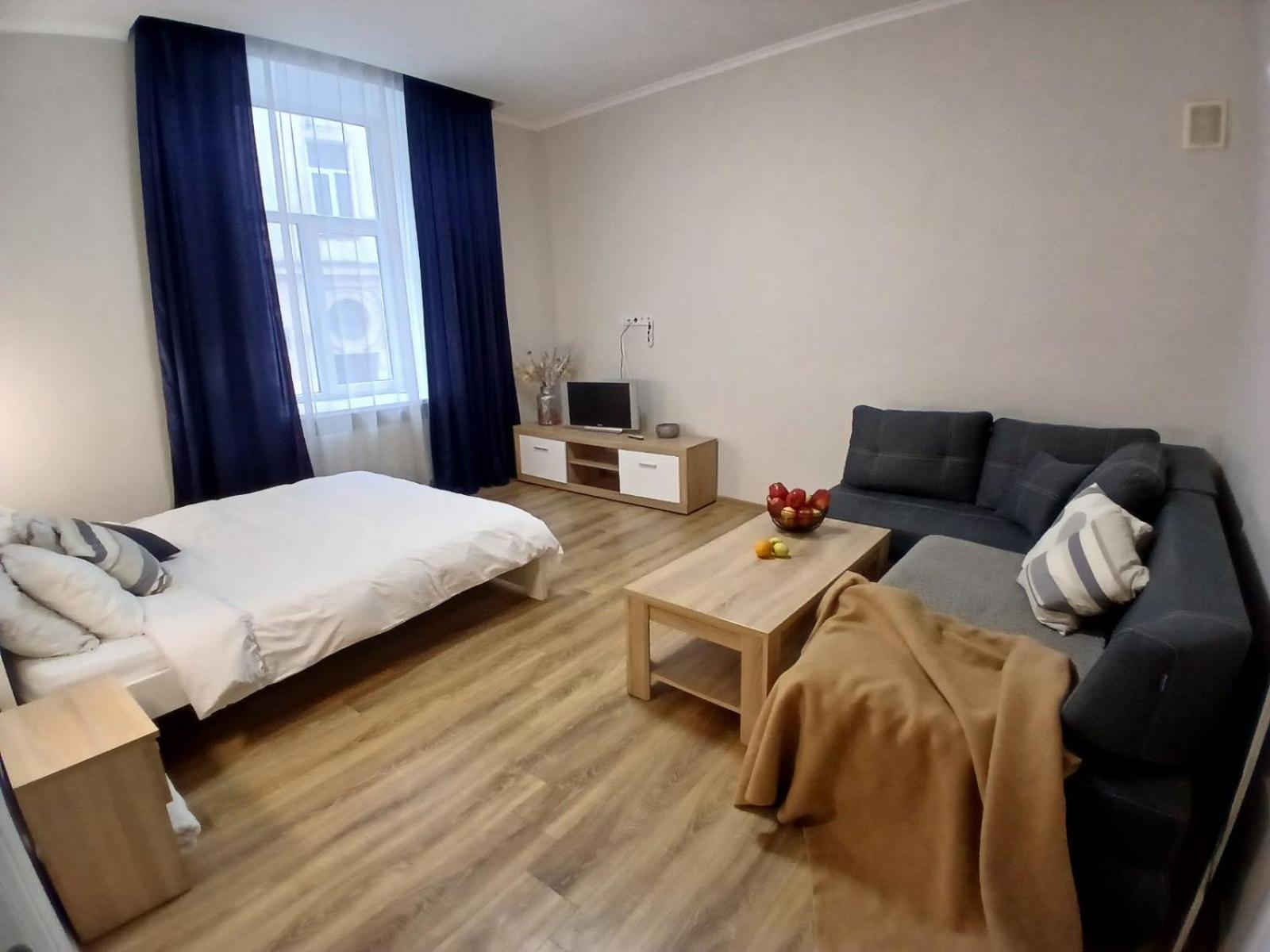 Skelnaia Apartment ลวีฟ ภายนอก รูปภาพ