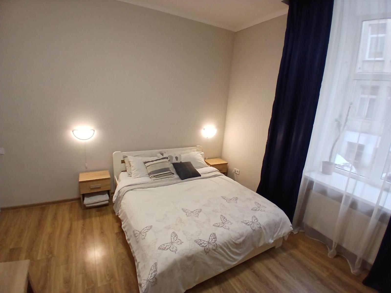 Skelnaia Apartment ลวีฟ ภายนอก รูปภาพ